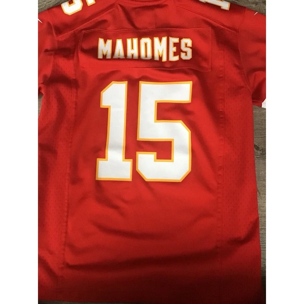 NIKE YOUTH BOYS Medium KC CHIEFS #15 PAT MAHOMES FOOTBALL JERSEY